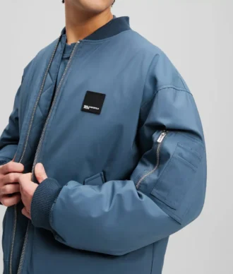 JACETĂ BOMBER