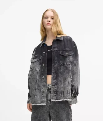 Jacheta din denim decolorat