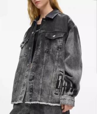 Jacheta din denim decolorat