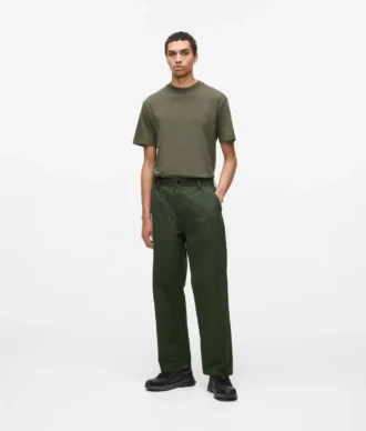 Pantaloni chino relaxați