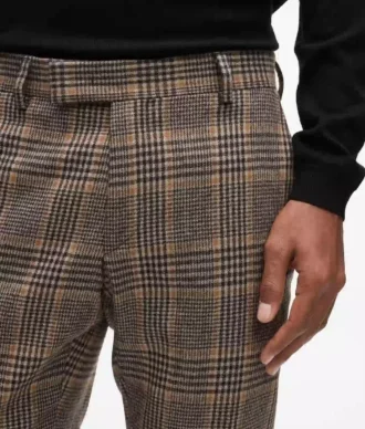 Pantaloni croiți în carouri
